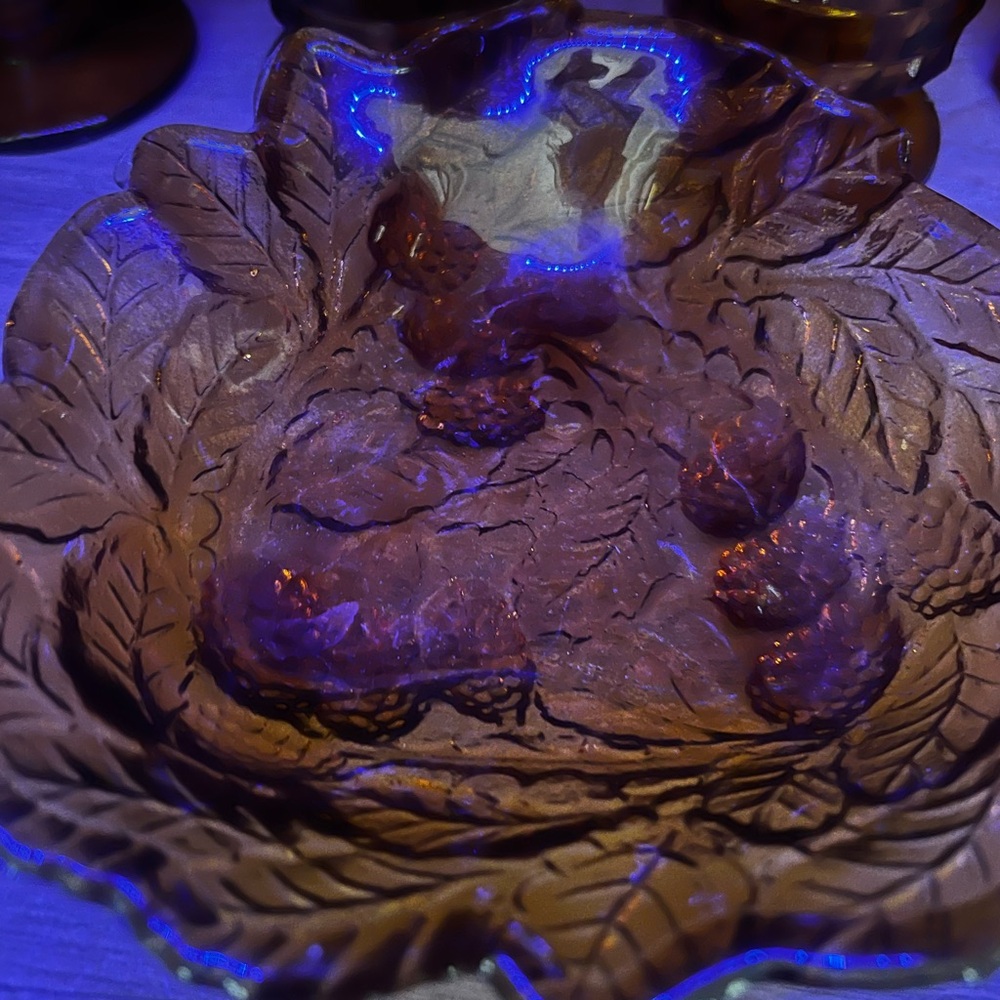 Vintage Fenton Blackberry Bramble Amber Carnival Glass Bowl 7” - Picture 9 of 9